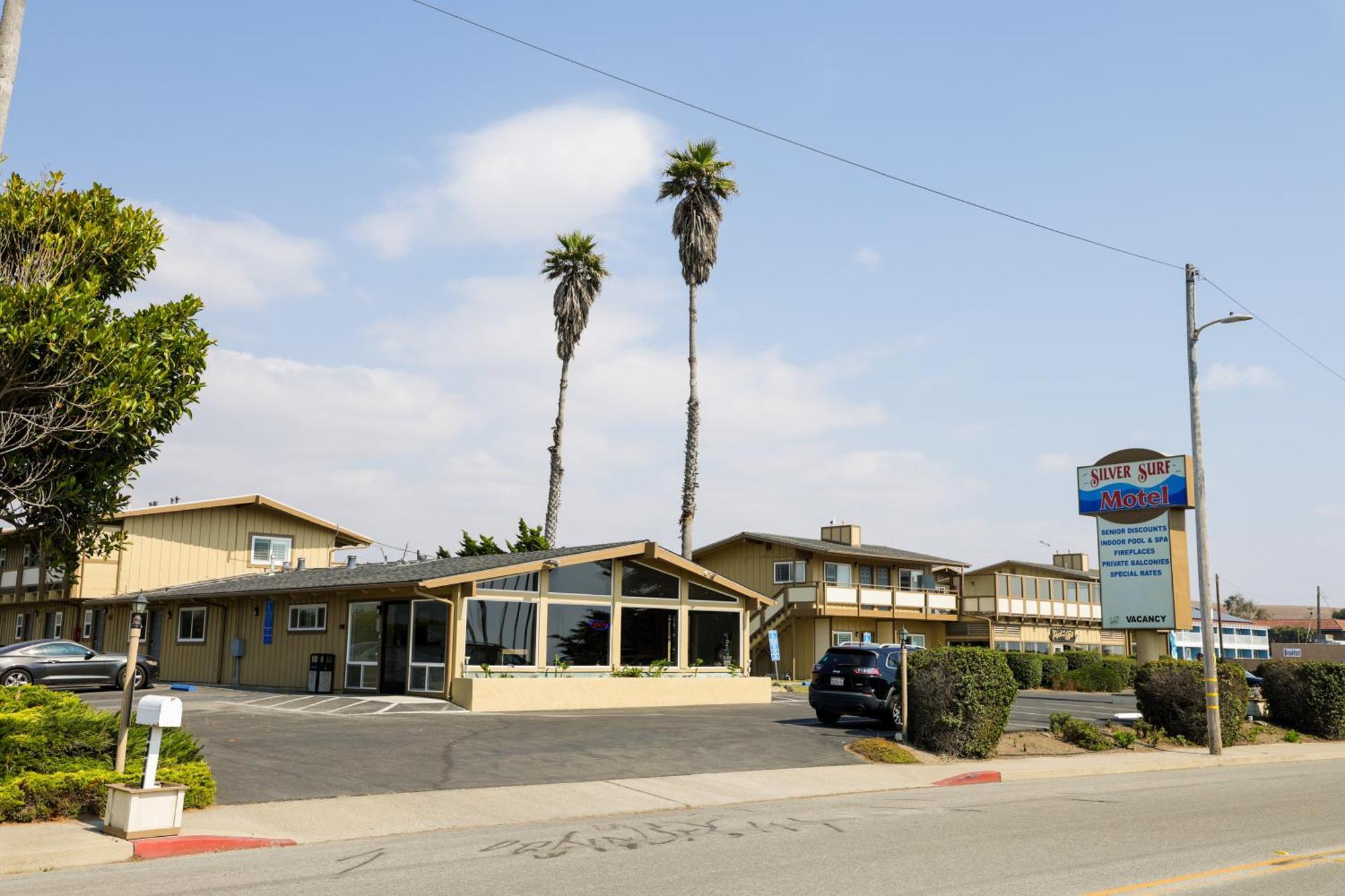 Silver Surf Motel Сан-Симеон Экстерьер фото