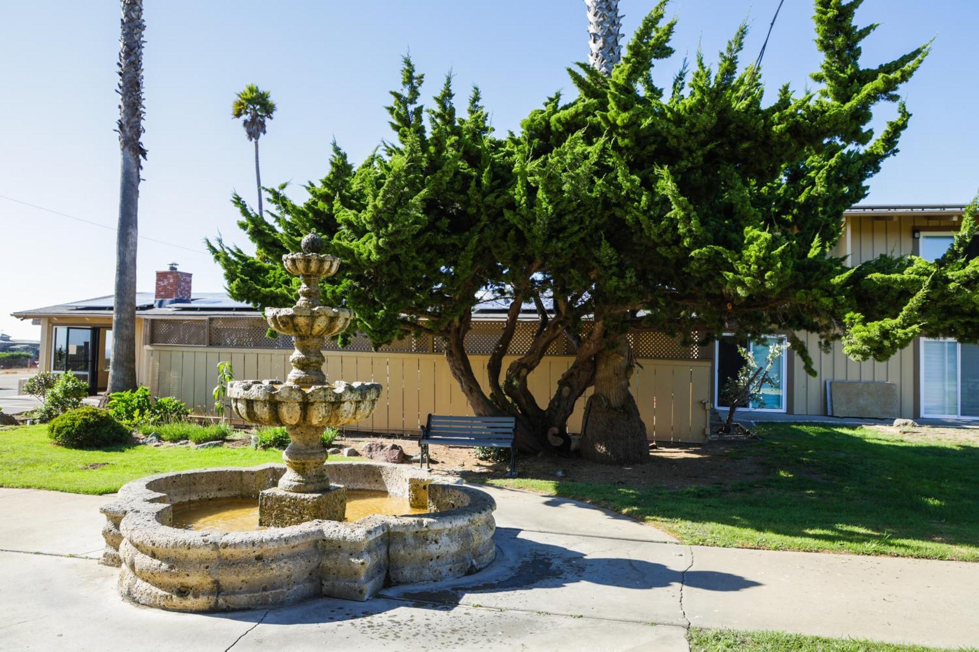 Silver Surf Motel Сан-Симеон Экстерьер фото