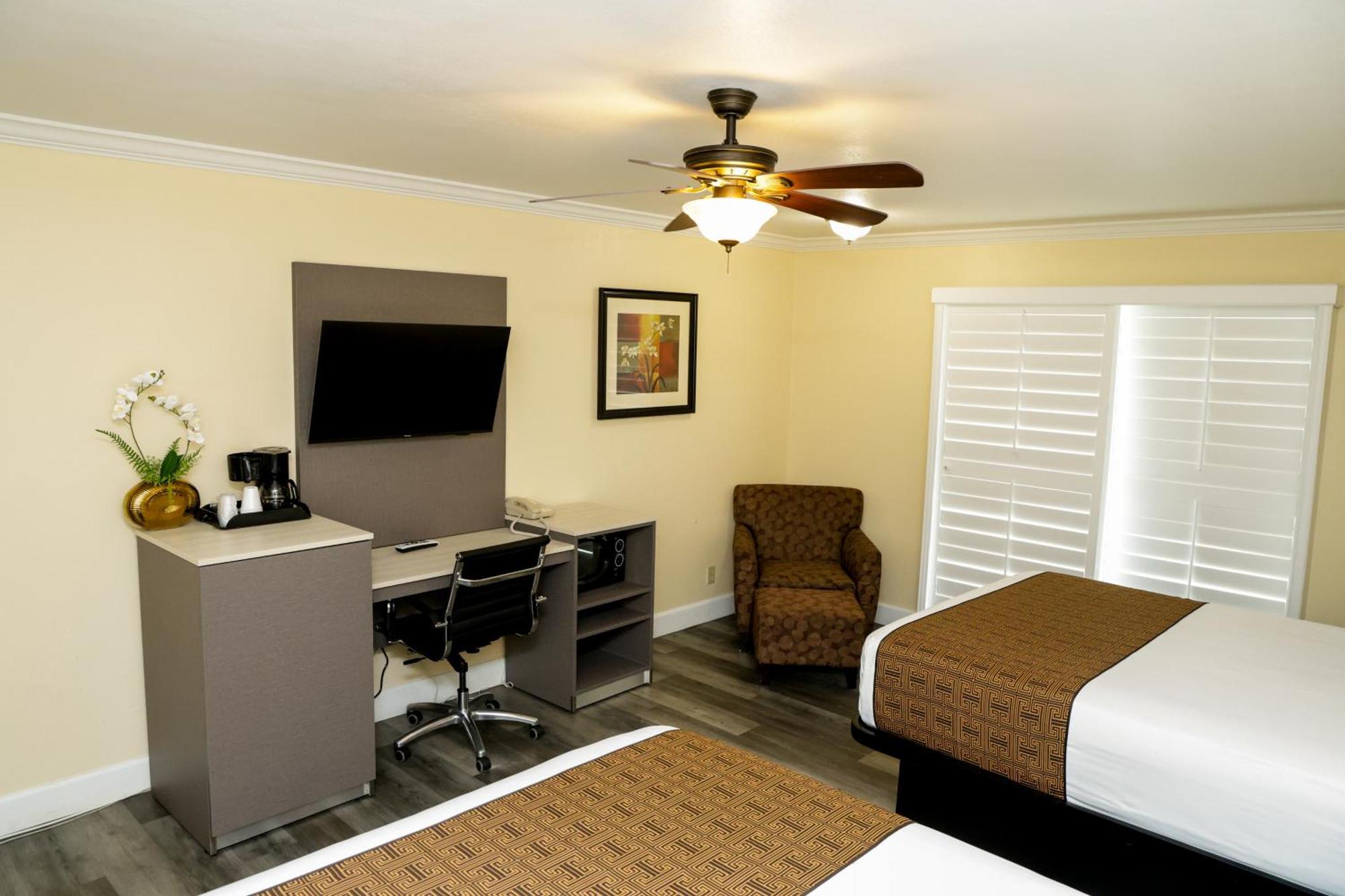 Silver Surf Motel Сан-Симеон Экстерьер фото